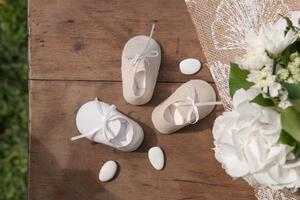 4 contenants à dragées chaussons