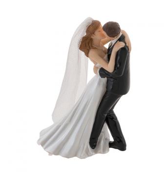 Couple mariés résine baiser